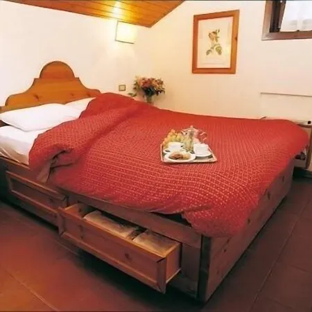 Residence Borgo al Sole 3*