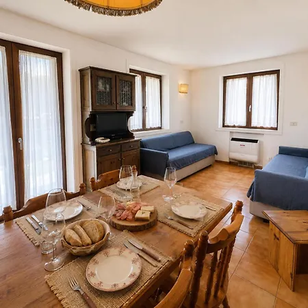 Residence-resort Borgo Al Sole מלון דירות 3*