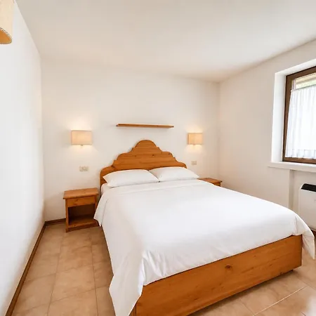 Residence-resort Borgo Al Sole מלון דירות
