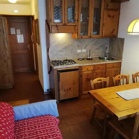 Residence-resort Borgo Al Sole מלון דירות