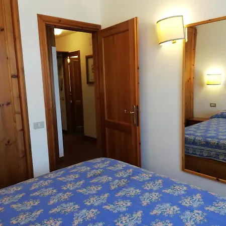 Residence-resort Borgo Al Sole מלון דירות